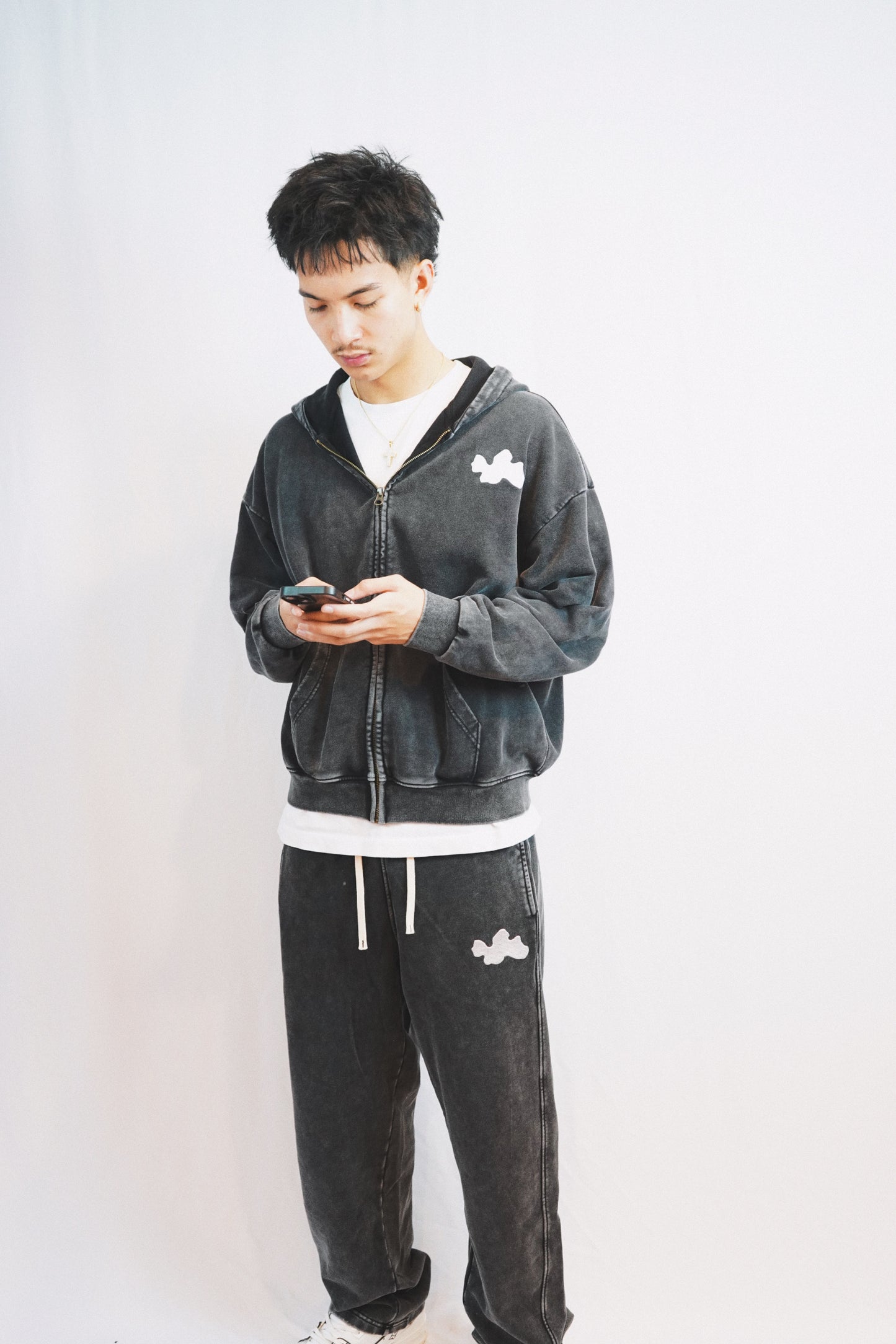 VRT SWEATS 001 (BLACK)